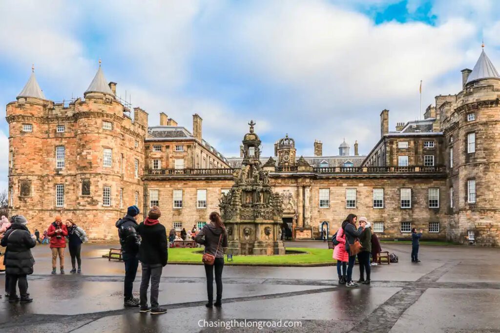 edinburgh holyrood palace