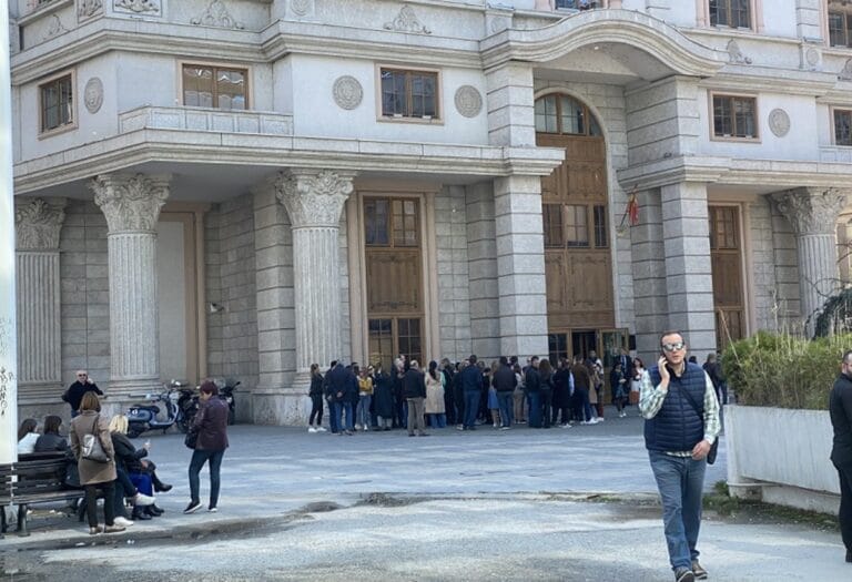 Protest ministerstvo za finansii 1 1