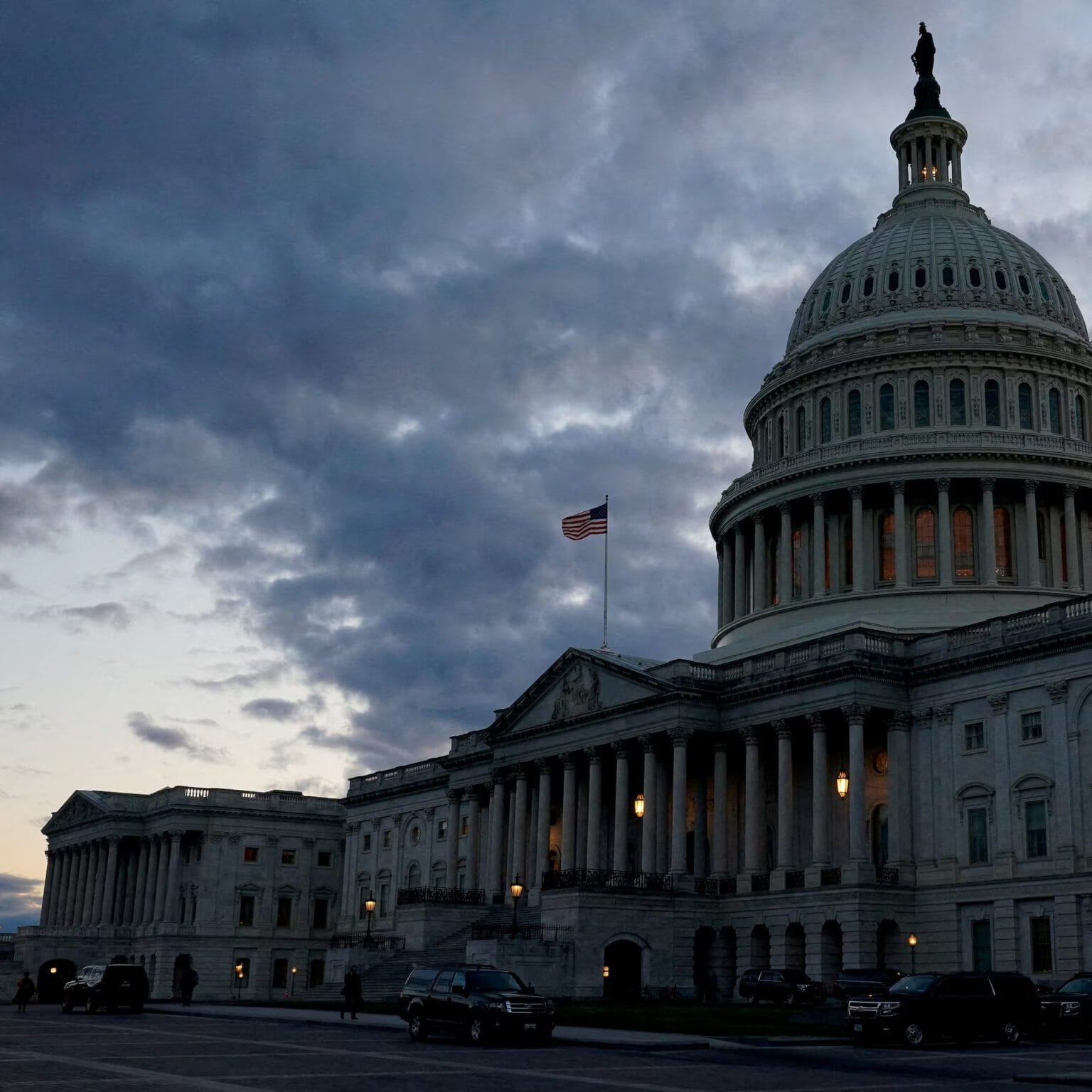 🇺🇸 US – Trump Tax Cuts Revived: House GOP Push Faces Internal Rift, Debt Surge Warning QZD7MU5ISBMVJLNPYBS26KMRN4