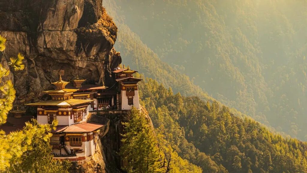 bhutantravelplacestigersnest