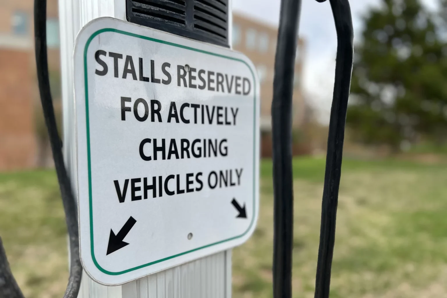 Utah’s Gas Tax Still Funds Roads, but EV Growth Demands New Revenue Strategies npr.brightspotcdn