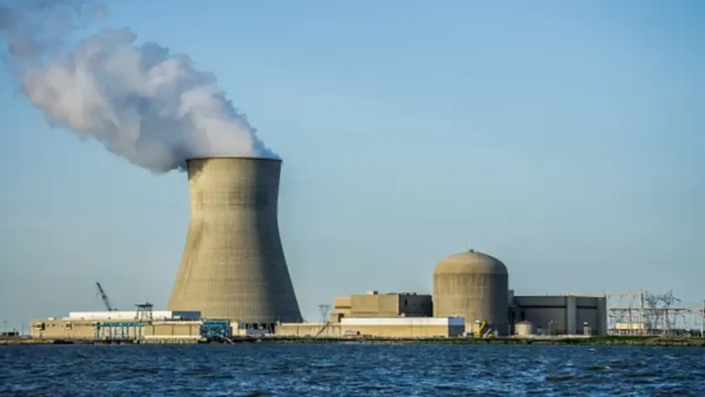 Hope Creek Nuclear Generating Station from Delaware River May 2012 1 1