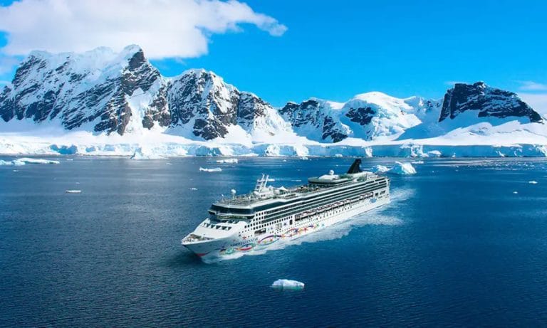 hero antarctica 1