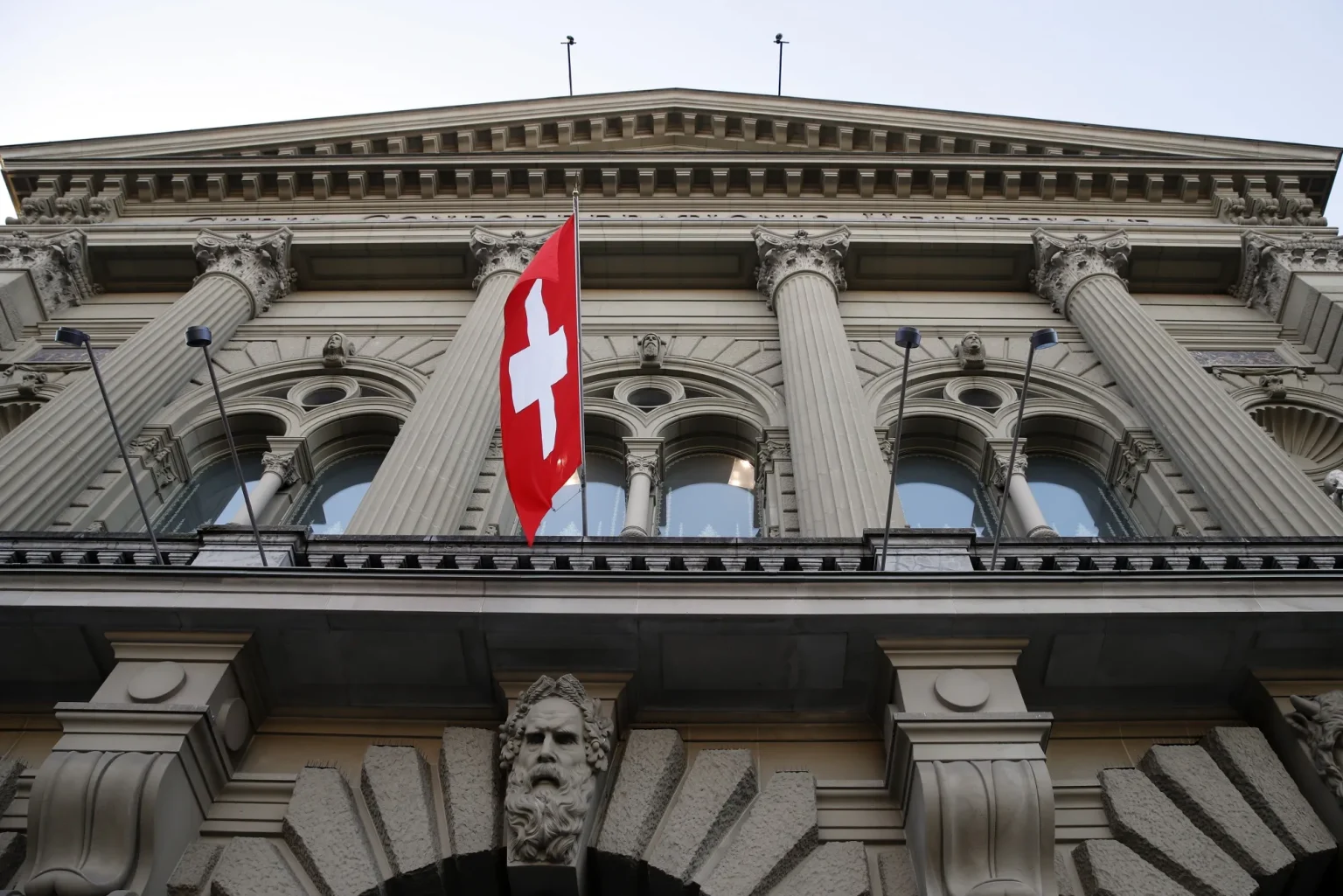 Swiss Billionaires on Edge: Will a 50% Inheritance Tax Trigger a Great Alpine Exodus? 1x 1uu