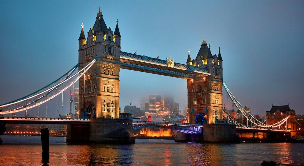 UK VAT Reform 2025: Threshold Reduction and Simplification Drive Tax System Efficiency 4zXMs7wiLivitvf4lsmBIyXjrXoJ1Iicith1pj4E