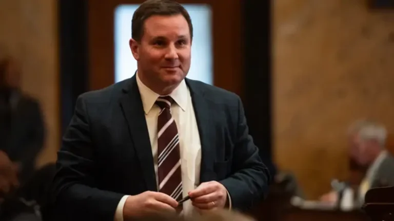 82520334007 31825 legislature house bill 1 tax cuts tcl lw 01 1