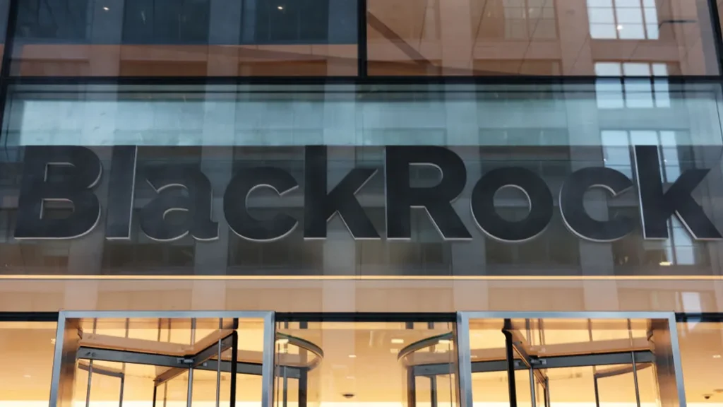 BlackRock Removed from Texas Fossil Fuel Boycott List After ESG Policy Shift GettyImages 2165923397 2