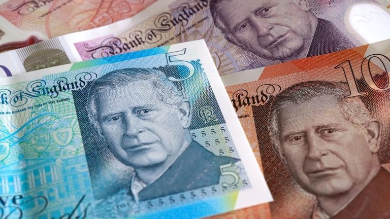 skynews spending notes banknotes 6938843