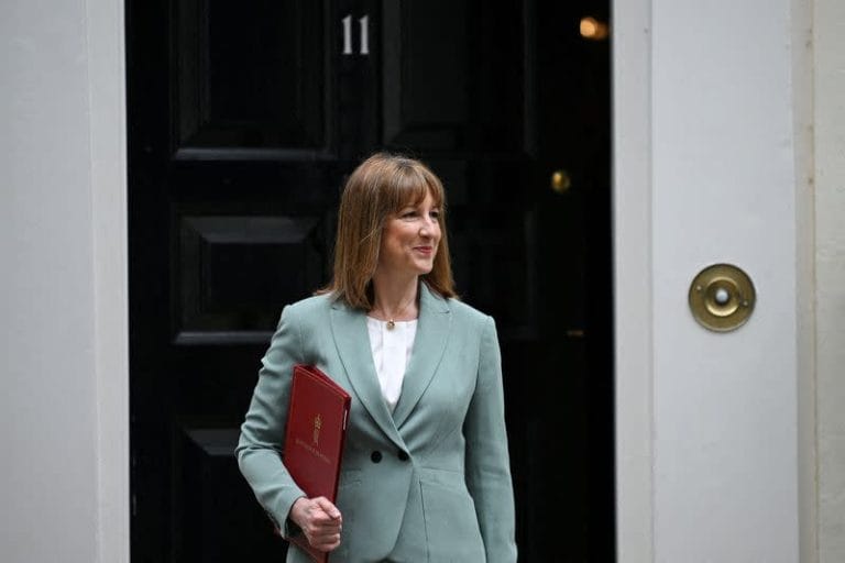 UK Chancellor Rachel Reeves signals possible income tax rise in November budget 5184d08d784692570edf5626db46f810