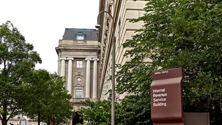 The 15-Year Trap: Managing Risks in Section 174 R&D Expensing